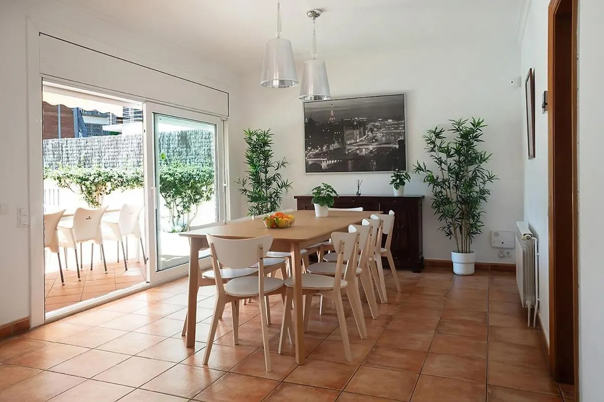 Holiday home Villa Espectacular Privada Con Piscina Y Aacc Castelldefels