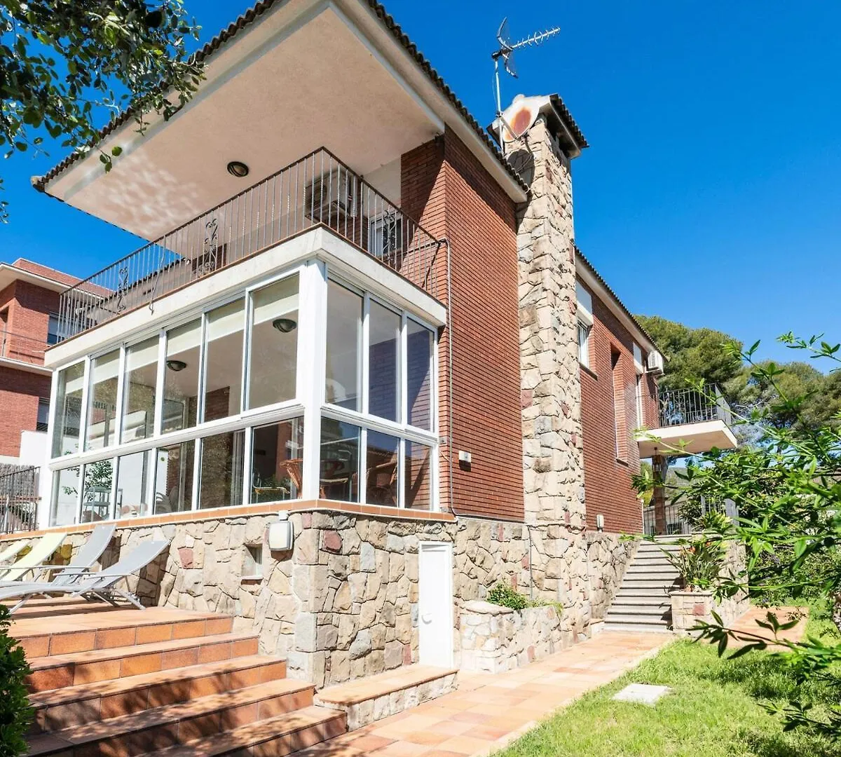 Villa Espectacular Privada Con Piscina Y Aacc Castelldefels 0*,