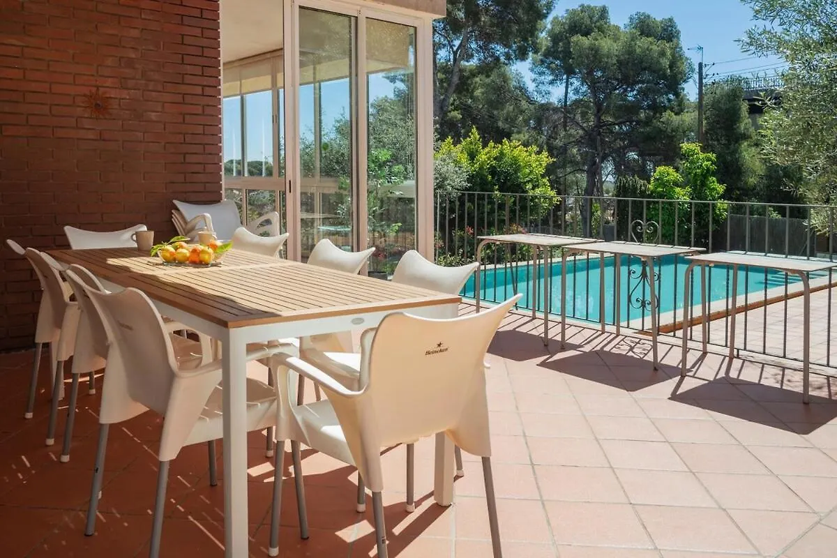 Holiday home Villa Espectacular Privada Con Piscina Y Aacc Castelldefels