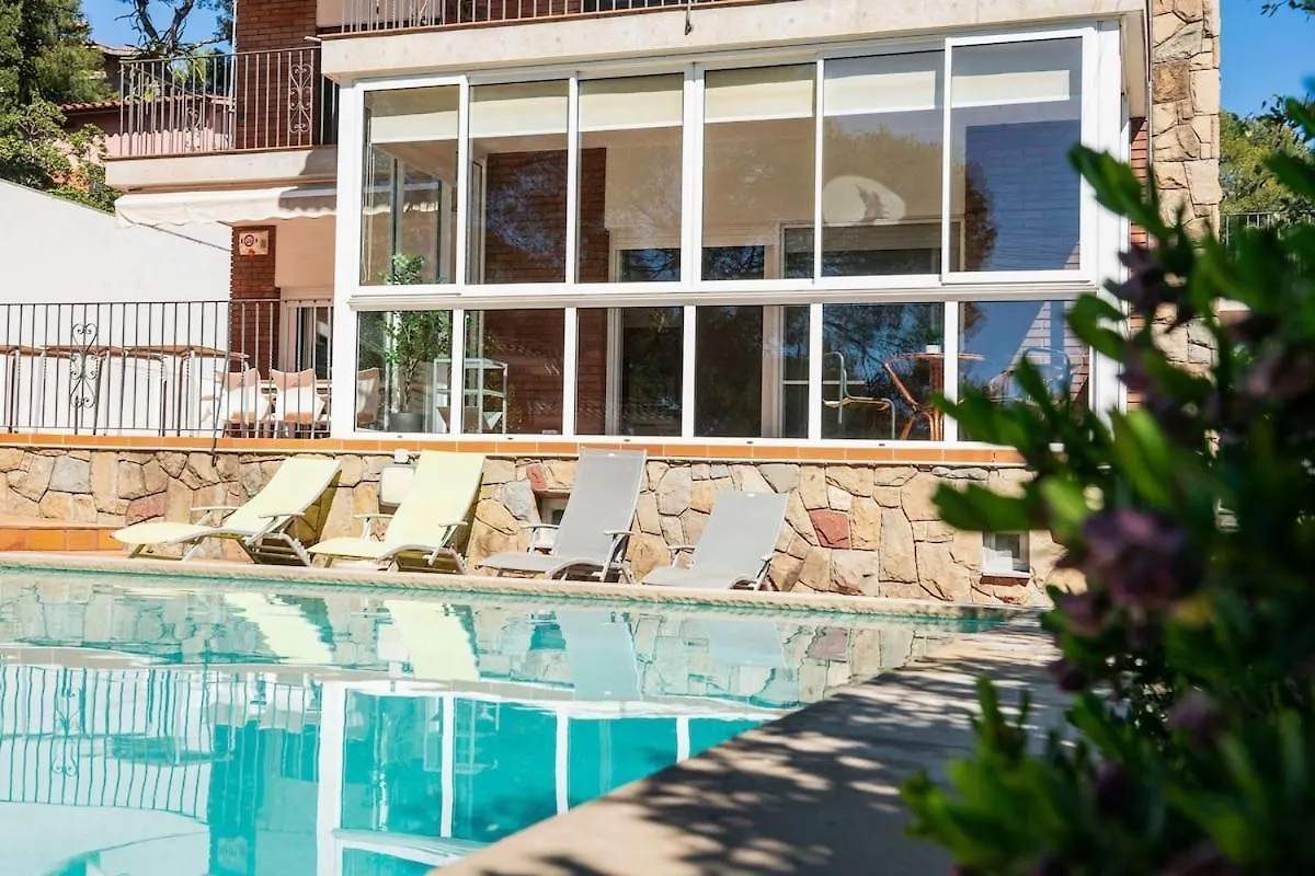Villa Espectacular Privada Con Piscina Y Aacc Castelldefels Holiday home