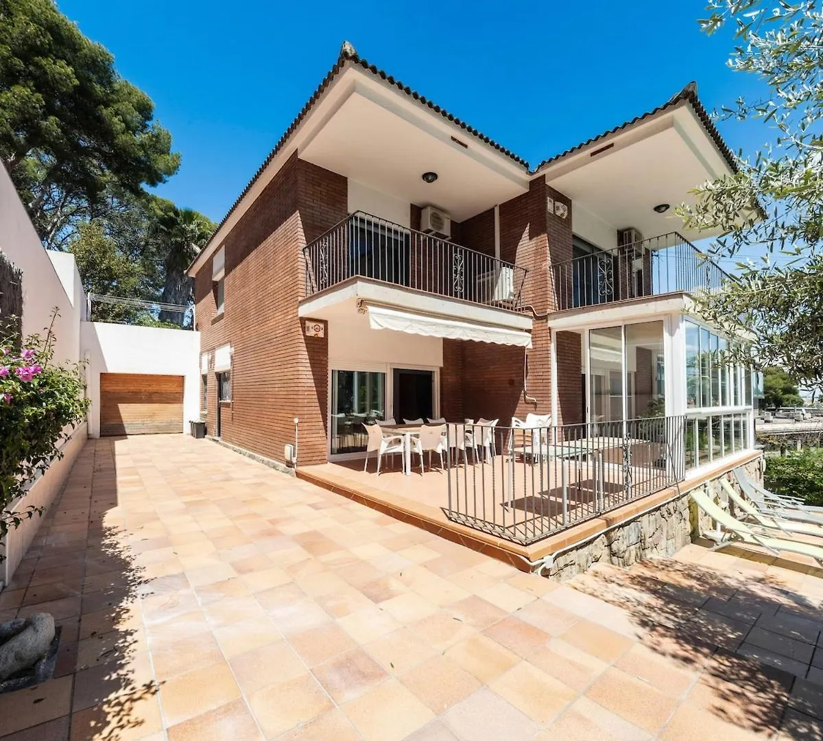 Villa Espectacular Privada Con Piscina Y Aacc Castelldefels