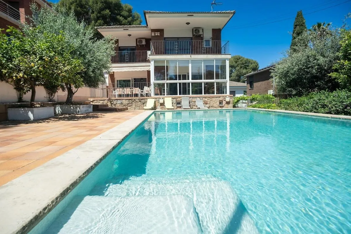 Villa Espectacular Privada Con Piscina Y Aacc Castelldefels